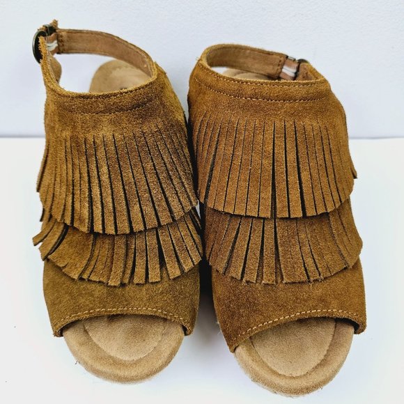 Minnetonka Ashley Layered Fringe Espadrille Wedge Heels, Size 6 - Picture 5 of 12